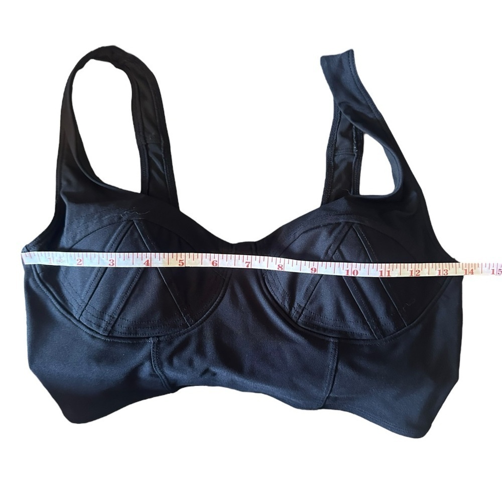 Fabletics Charlotte Low Impact Sports Bra - Black​​​​ - Picture 4 of 8